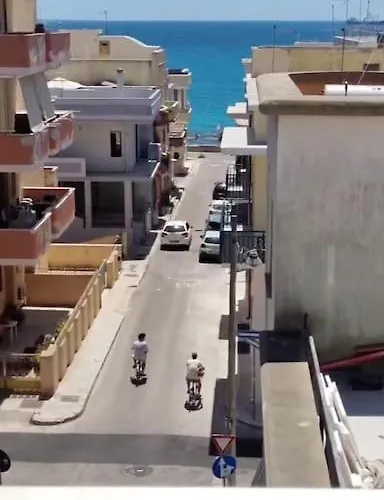 Attico Vista Mare In Centro 公寓 加利波利